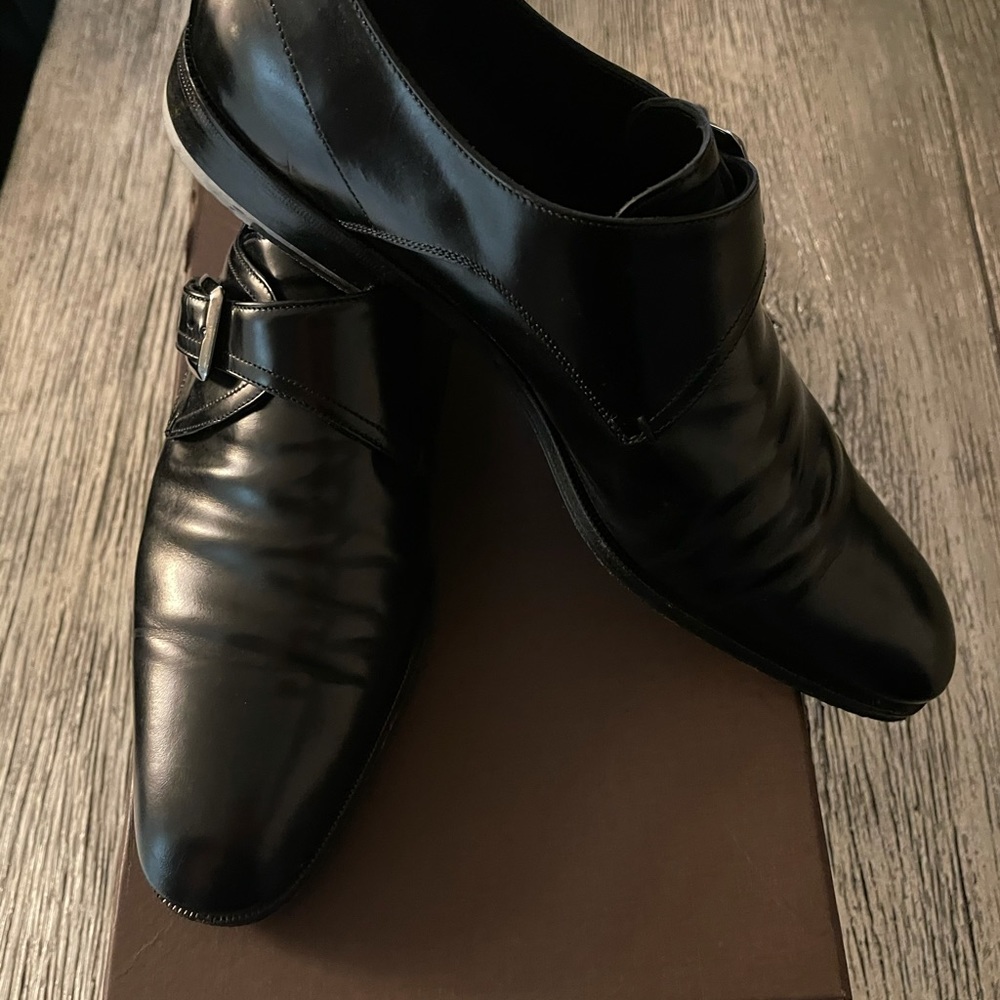 Shoes - Picture 3 of 3